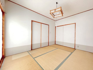 【和室】 | 下新田　中古戸建て | ■1F和室6帖／明るく押入れもある和室です！