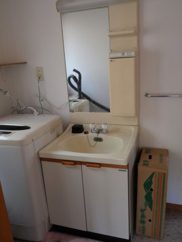 オリンポス三岳②木造２階建の洗面所