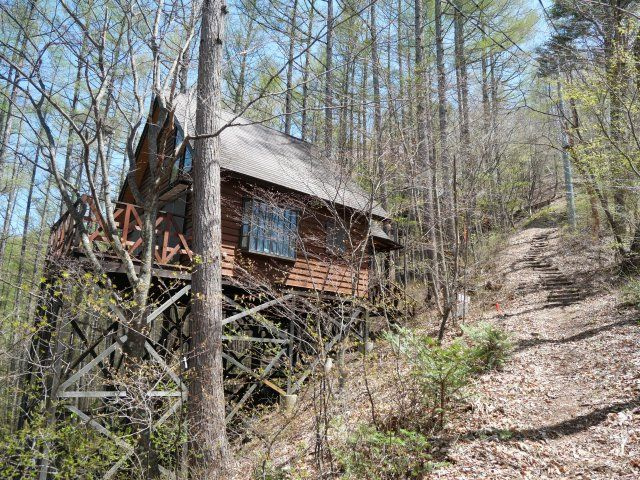 オリンポス三岳②木造２階建の外観