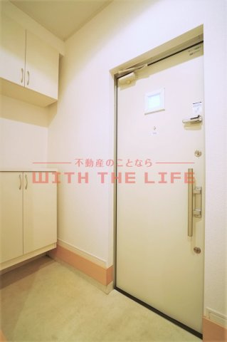 アセット【10,000円キャッシュバック対象物件】の玄関|明るい玄関です