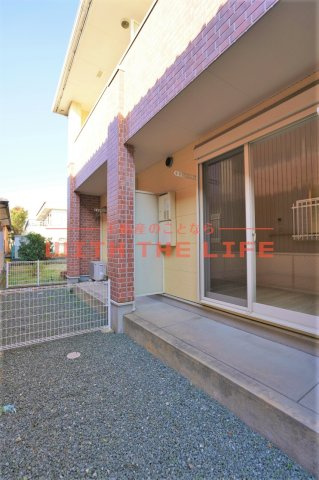 アセット【10,000円キャッシュバック対象物件】のバルコニー|お洗濯にも便利なバルコニー付き