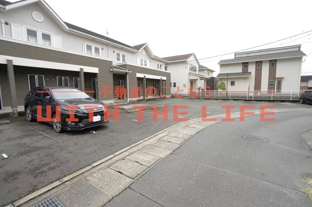 アセット【10,000円キャッシュバック対象物件】の駐車場|駐車場完備です