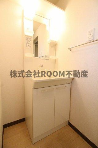 T-スクエアⅡの独立洗面台|独立洗面台です