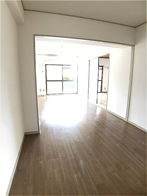 【居間・リビング】 | レジデンスボナール | ゆったり過ごせる居間です