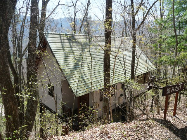 オリンポス三岳①木造２階建の外観