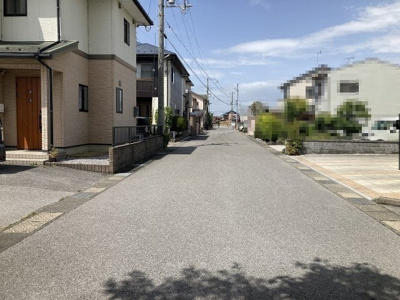 【前面道路含む現地写真】 | 長浜市末広町　中古戸建