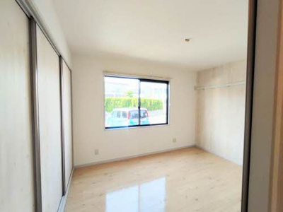 【居間・リビング】 | メゾンフレンズ | ゆったりとしたリビングです