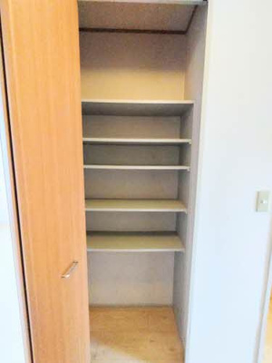 【収納】 | メゾンフレンズ | 大きなスペースがあり、収納には困りません