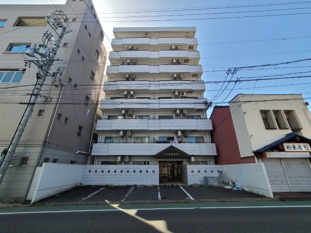 トゥア・ベルティ