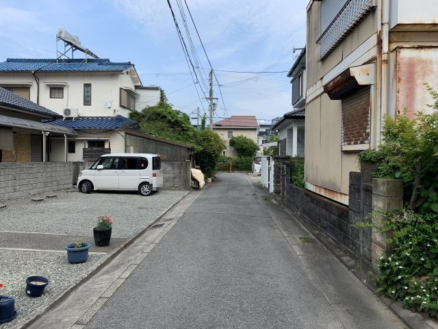 和歌山市和歌浦東2丁目・土地・125132の前面道路含む現地写真