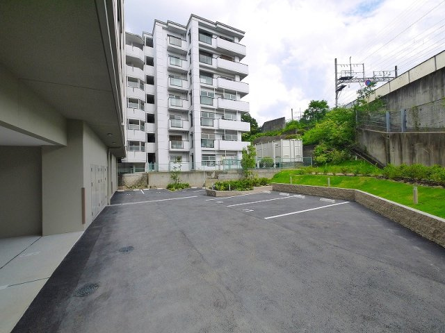 Ｔｏｕｒ　ｄ’Ａｎｇｅ　Ｉｋｏｍａの駐車場