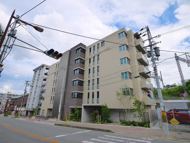 Ｔｏｕｒ　ｄ’Ａｎｇｅ　Ｉｋｏｍａ