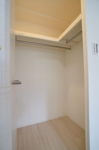 大阪市北区長柄中３丁目の賃貸マンションの収納
