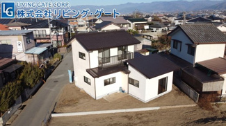【外観】 | 笛吹市石和町小石和 内外装一新で大変綺麗な建物 角地  | 笛吹市石和町小石和 内外装大変綺麗な中古戸建 内外装フルリフォーム済で大変綺麗です。