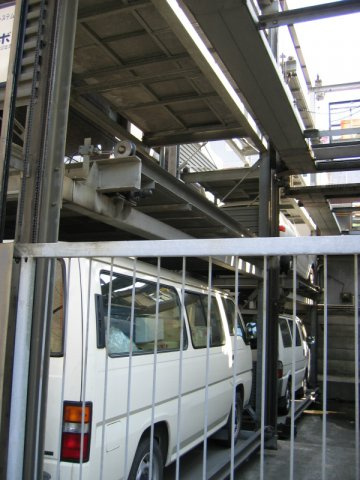 丸澤ガレージ赤羽1丁目