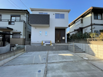 【外観】 | 愛知郡東郷町北山台2期　＜仲介手数料無料＞東郷小・東郷中　新築一戸建て | 撮影
社長の村田です！
自らプレイヤーとして営業しています
長年の経験と実績から皆様により良いマイホーム購入のご提案をいたします。
住宅ローンの不安や購入後の不安等何でもご相談ください。