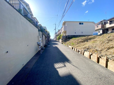 【前面道路含む現地写真】 | 高槻市安岡寺町3丁目　売土地