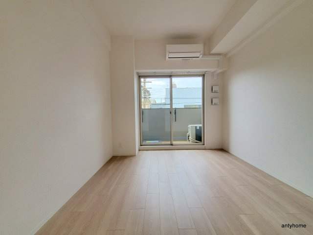 エスリード大阪ラ・リュール　仲介手数料無料の居間・リビング