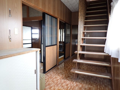 【エントランス】 | 黒石市錦町中古住宅