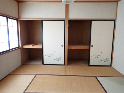 【収納】 | 黒石市錦町中古住宅 | 二階