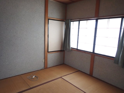 【和室】 | 黒石市錦町中古住宅 | 二階