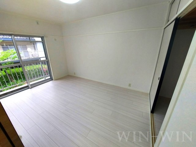 平川ガーデンハイツの寝室