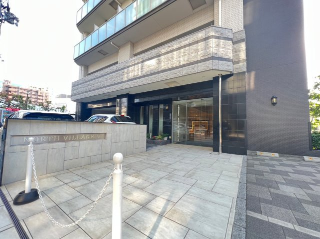 NORTH VILLAGE 伍番館のエントランス
