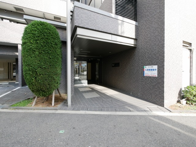 KDXレジデンス難波南のエントランス