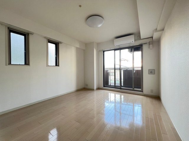 セレッソコート上本町EASTの洋室