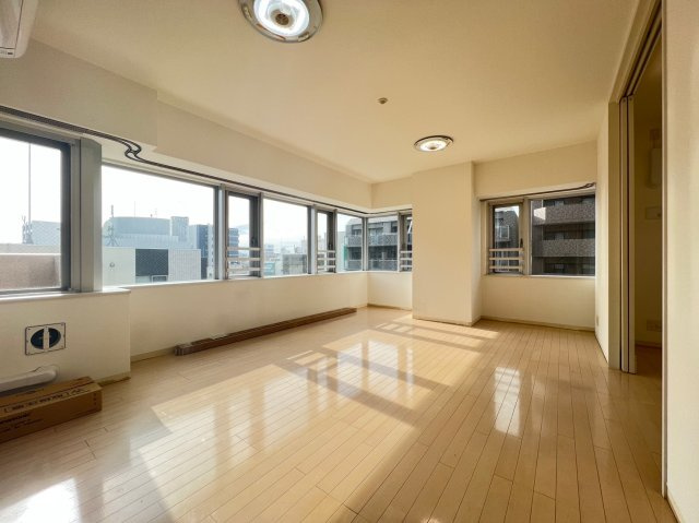クロスレジデンス大阪新町の内装