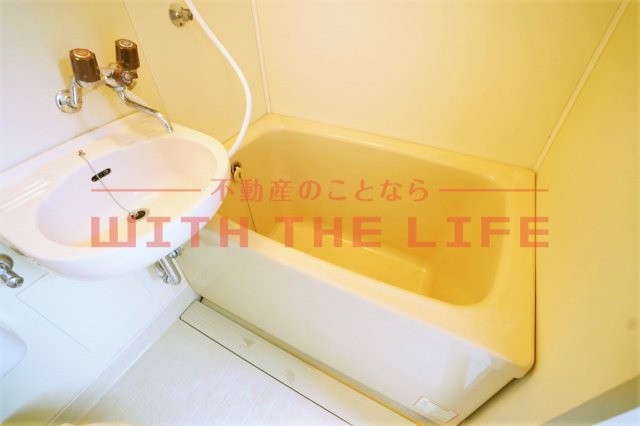 花畑駅前ビル【キャッシュバック対象物件】の浴室|きれいなお風呂です