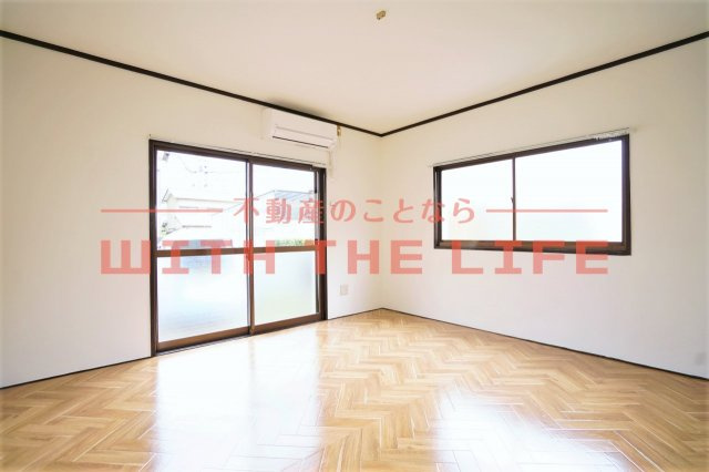 花畑駅前ビル【キャッシュバック対象物件】の居間・リビング|ゆったり過ごせるリビングです