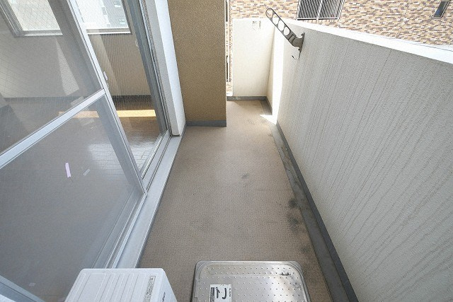ホープ松屋町住吉のバルコニー