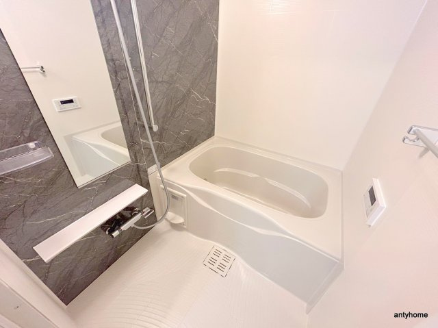 トゥジーテ 仲介手数料無料の浴室