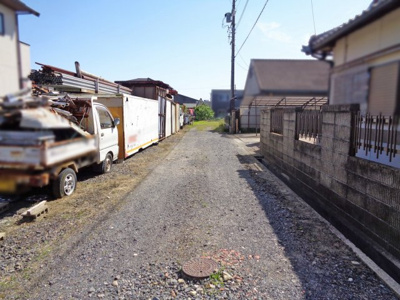 【前面道路含む現地写真】 | 鈴鹿市寺家町 | 私道　持分３分の１あり