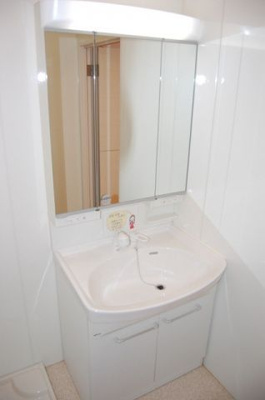 【洗面所】 | リビングタウン阿倉川　A | ※同建物同型別のお部屋
