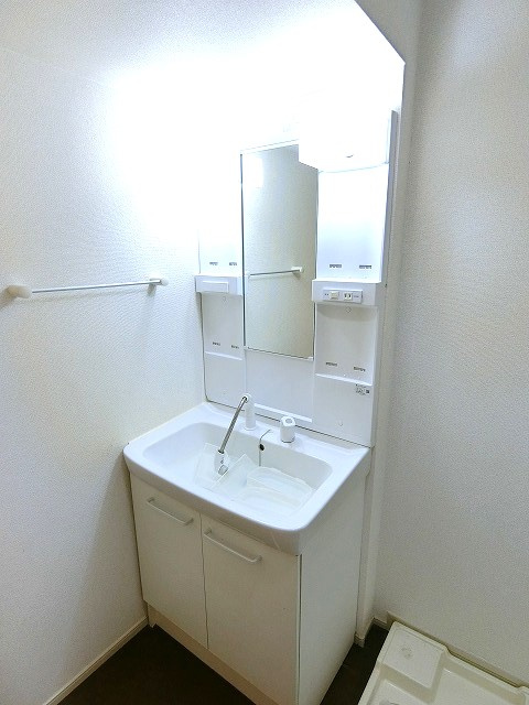 ウィステリア西砂Iの独立洗面台