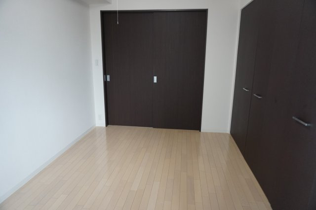 仲介手数料0！！RIDGE大曾根の洋室
