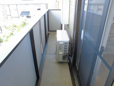 【バルコニー】 | エトランゼ