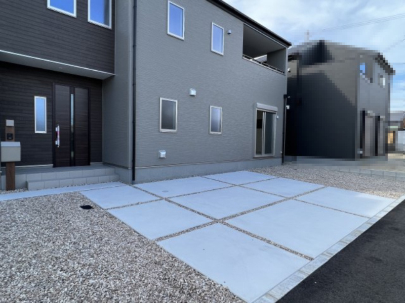 碧南市浜尾町4丁目第2　新築戸建　2号棟の駐車場