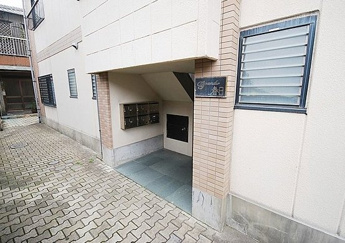 【エントランス】