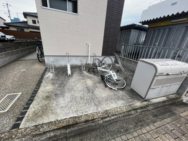 ハーモニーテラス押切の駐車場
