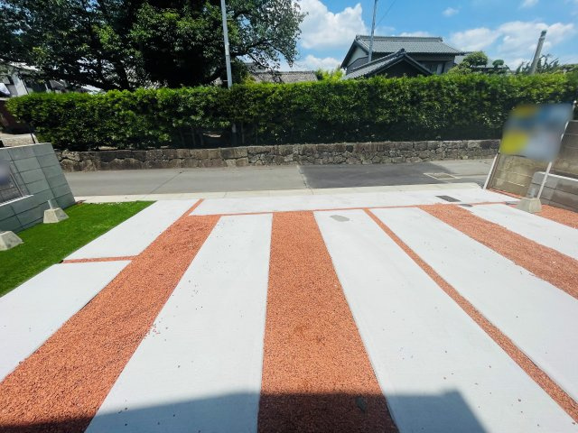 GRAFARE　東浦町生路4期の駐車場|並列3台駐車可能(車種による)