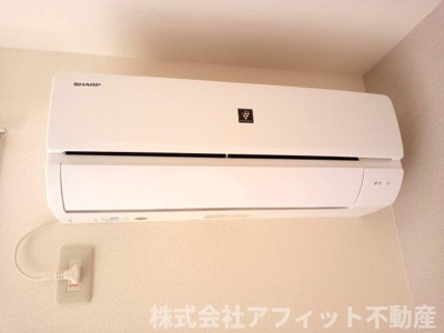 【設備】 | ハイネス深津 | エアコン