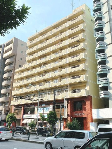 コントワール新宿の外観