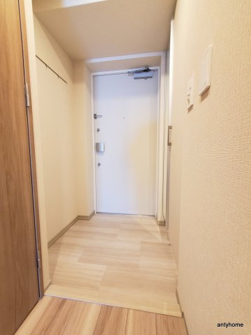 アーバネックス同心Ⅱ 仲介手数料無料の玄関