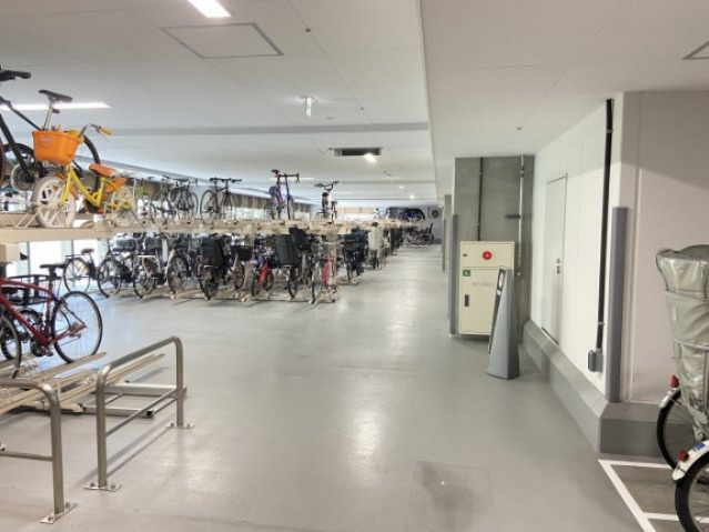 【駐車場】
