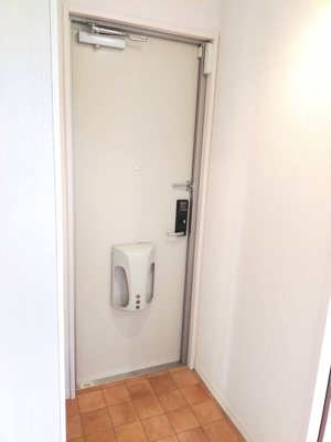 【玄関】 | ウインドワード小羽山 | 玄関です