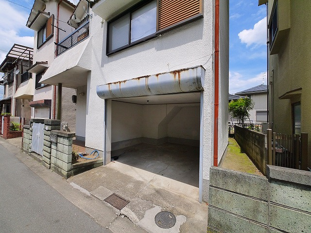 大和郡山市小泉町2788-3貸家の駐車場