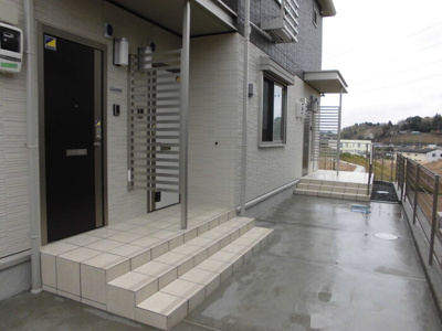 【玄関】 | ロイヤルガーデン クワトロI棟